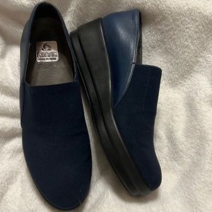 Kanna Leather/Fabric Wedge euro Navy comfort shoe
